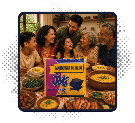 Imagem de uma família com um pacote de Canjiquinha | Joli Cereais